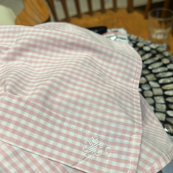 Men’s pink and white checkered casual button down shirt. - Picture 4 of 4